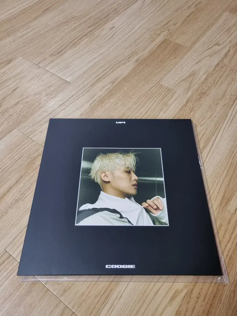 택포)쿠기 1집 UP LP 개봉반